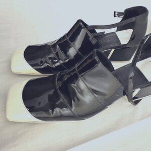 Vintage Chanel Spectator Mary Jane B/W Shoes
